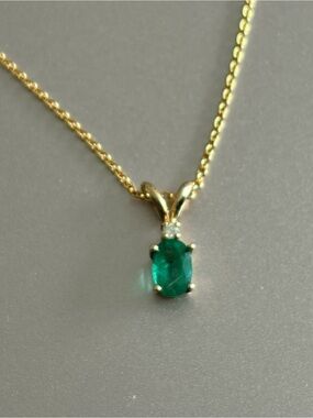 14K Gold Emerald Diamond Pendant Necklace - Green Emerald Accent